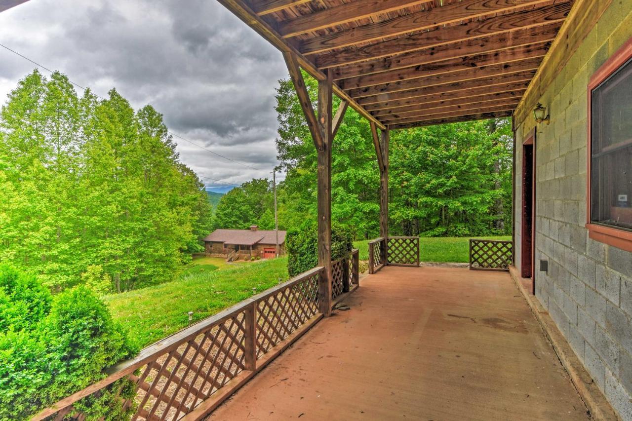 Bryson City Cabin With Hot Tub, Views And Pool Table! Luaran gambar