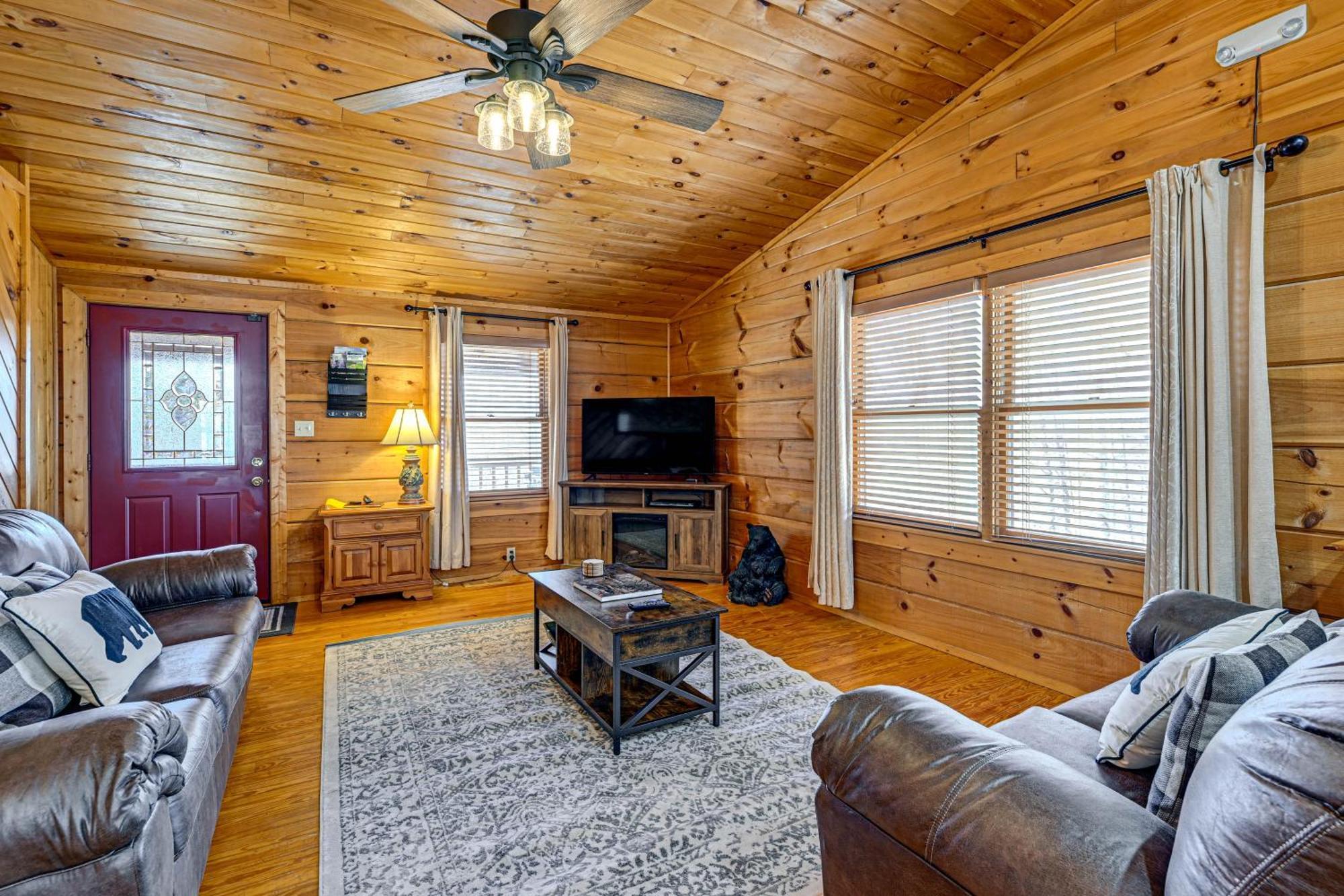 Bryson City Cabin With Hot Tub, Views And Pool Table! Luaran gambar