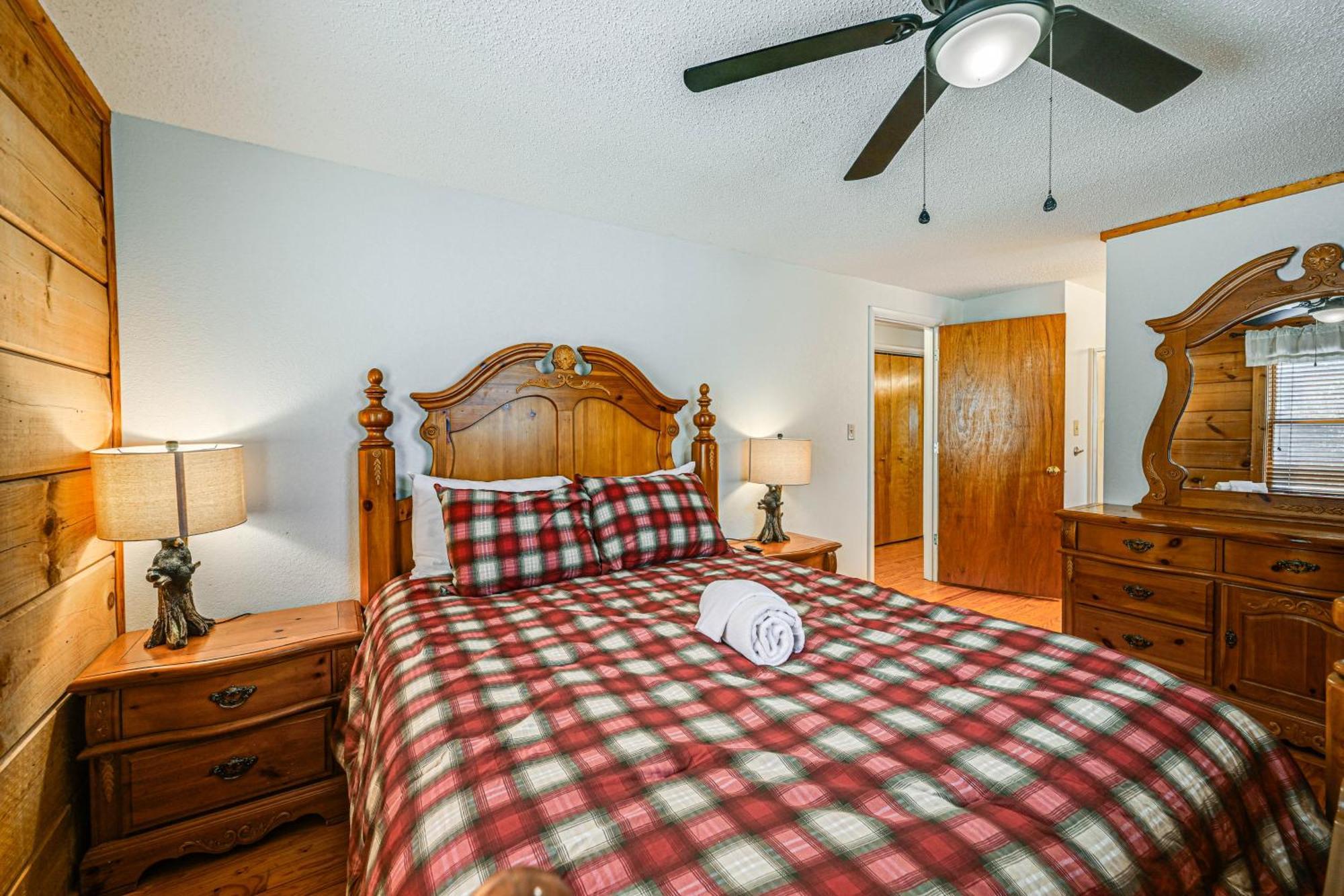 Bryson City Cabin With Hot Tub, Views And Pool Table! Luaran gambar