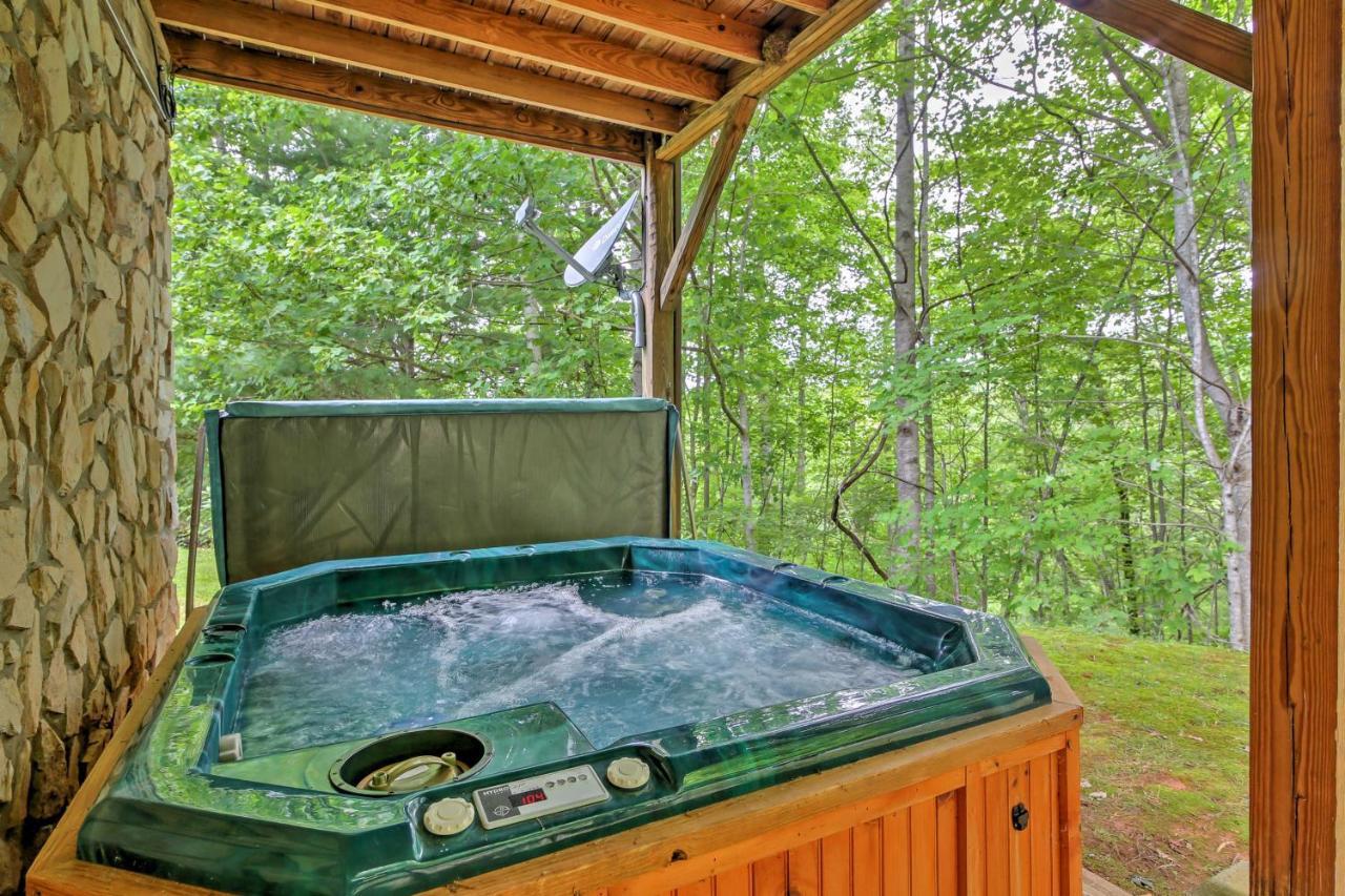 Bryson City Cabin With Hot Tub, Views And Pool Table! Luaran gambar
